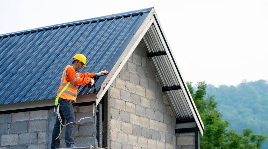 Professional Flat Roofing Installation in Goose Lake, IA